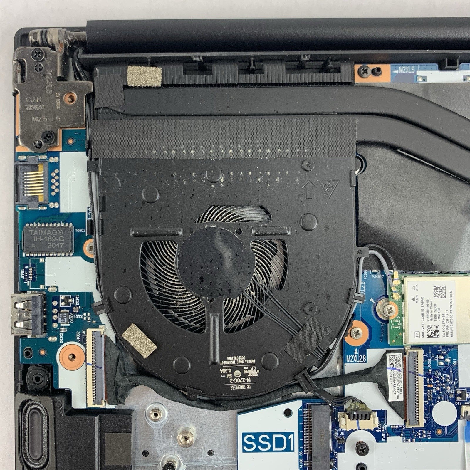 Lenovo ThinkPad E14 Gen 3 14" Ryzen 5 5500U 2.1Ghz 8 GB Ram No OS/HDD/AC Scratch11