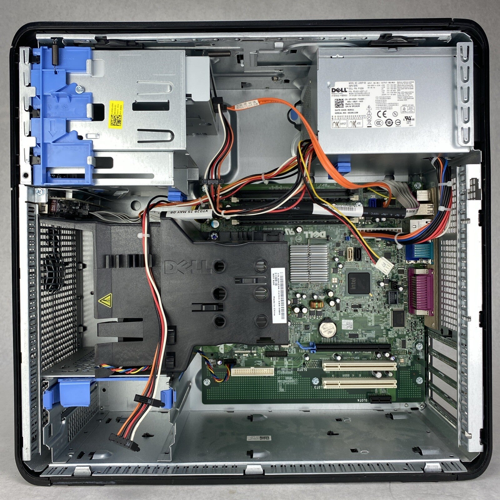 Dell Optiplex 760 MT  Intel Core 2 Duo E7400 2.80GHz 4GB RAM No HDD No OS READ