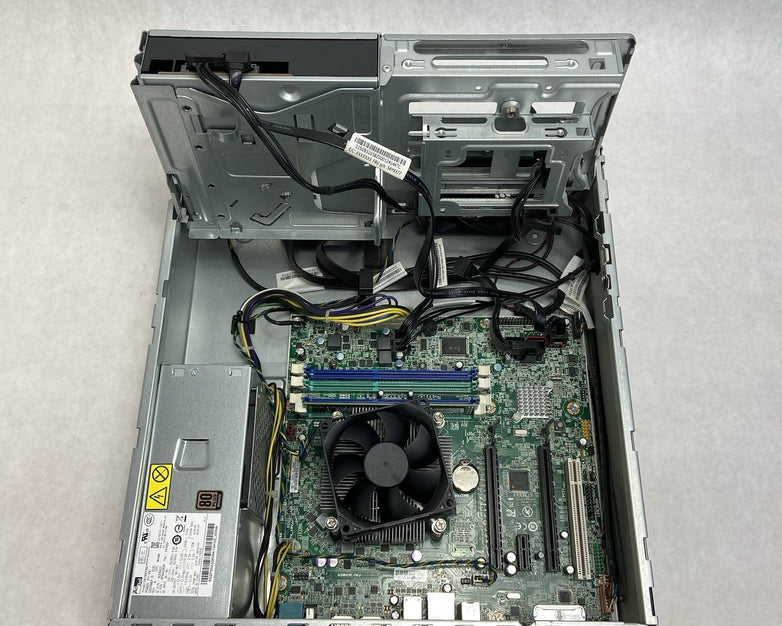 Lenovo ThinkCentre M93p DT Intel Core i5-4570 3.2GHz 4GB RAM No HDD No OS