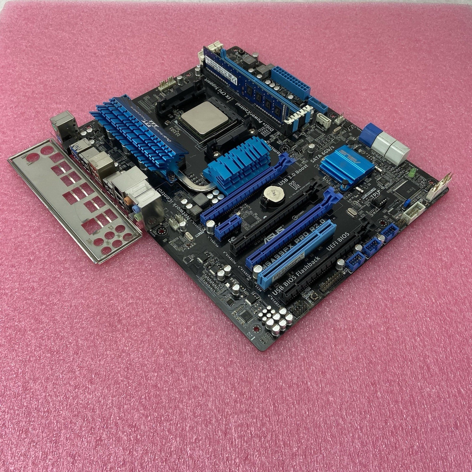 ASUS M5A99FX PRO 2.0 Motherboard AMD FX-8350 4GHz 4GB RAM w/IO Shield0