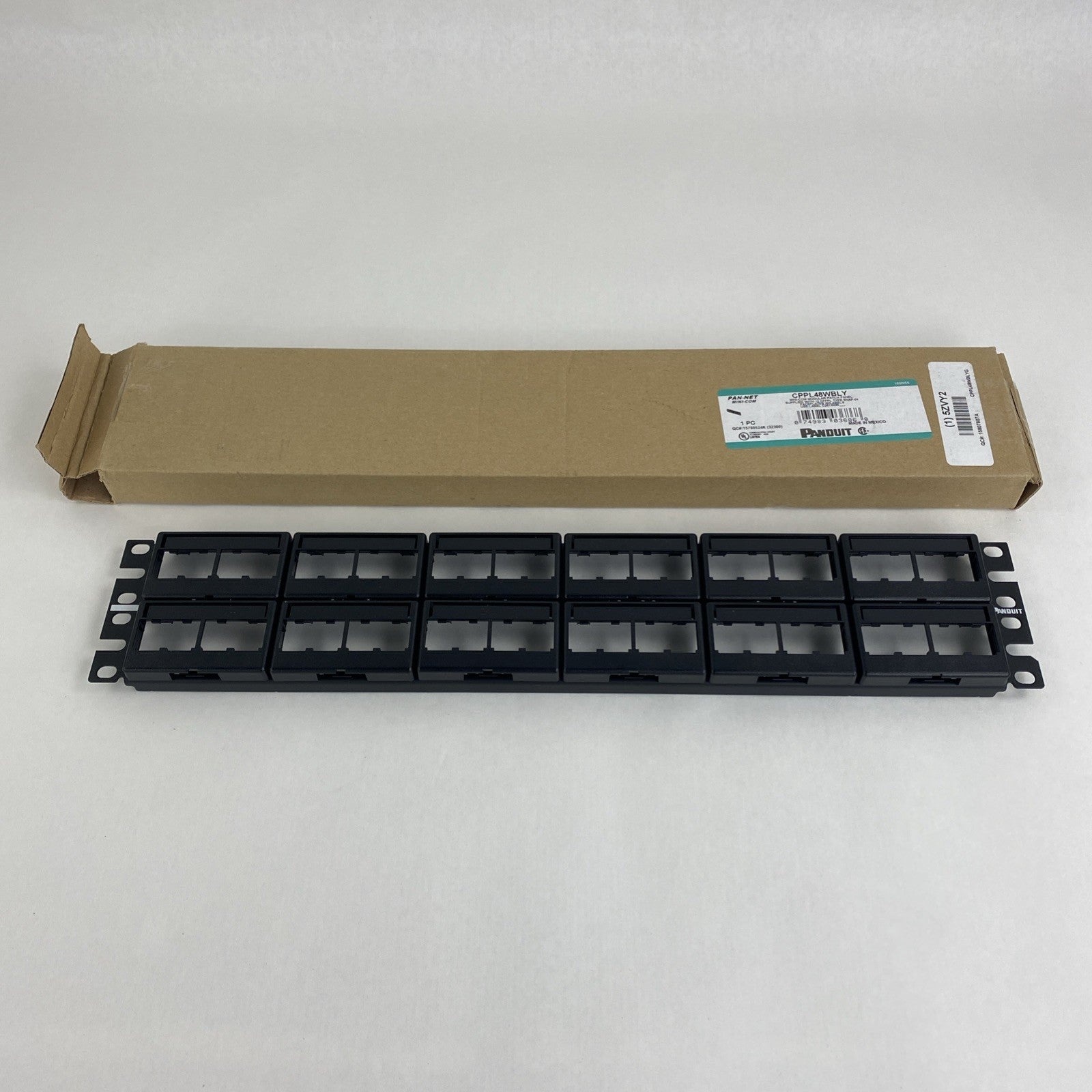 Panduit CPPL48WBLY Patch Panel Mini-Com Rack Mt 48 Port3