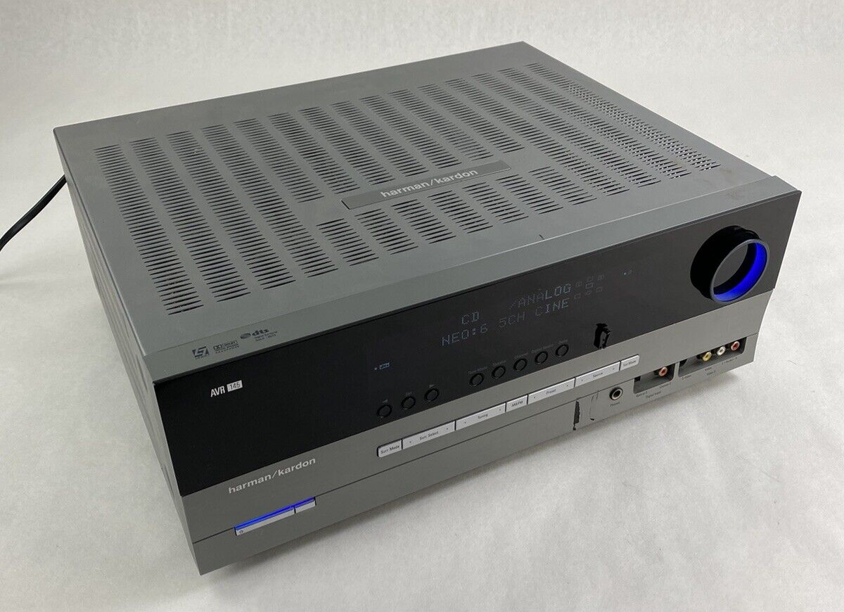 For Parts or Repair Harman Kardon AVR 145 AV Surround Receiver No Remote