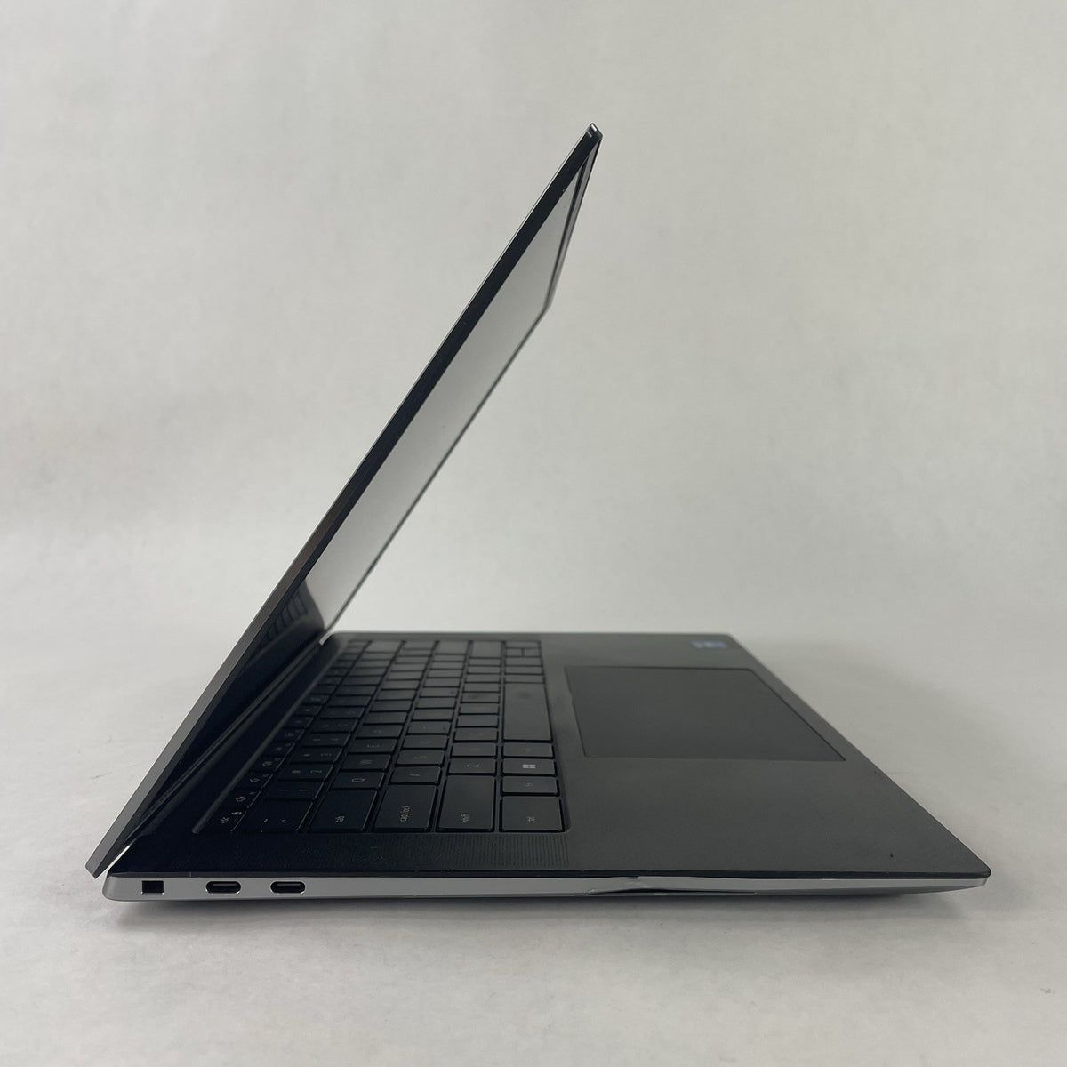Dell Precision 5560 15.6" i7-11800H 2.30 GHz 8 GB RAM No SSD/OS/AC/Batt5