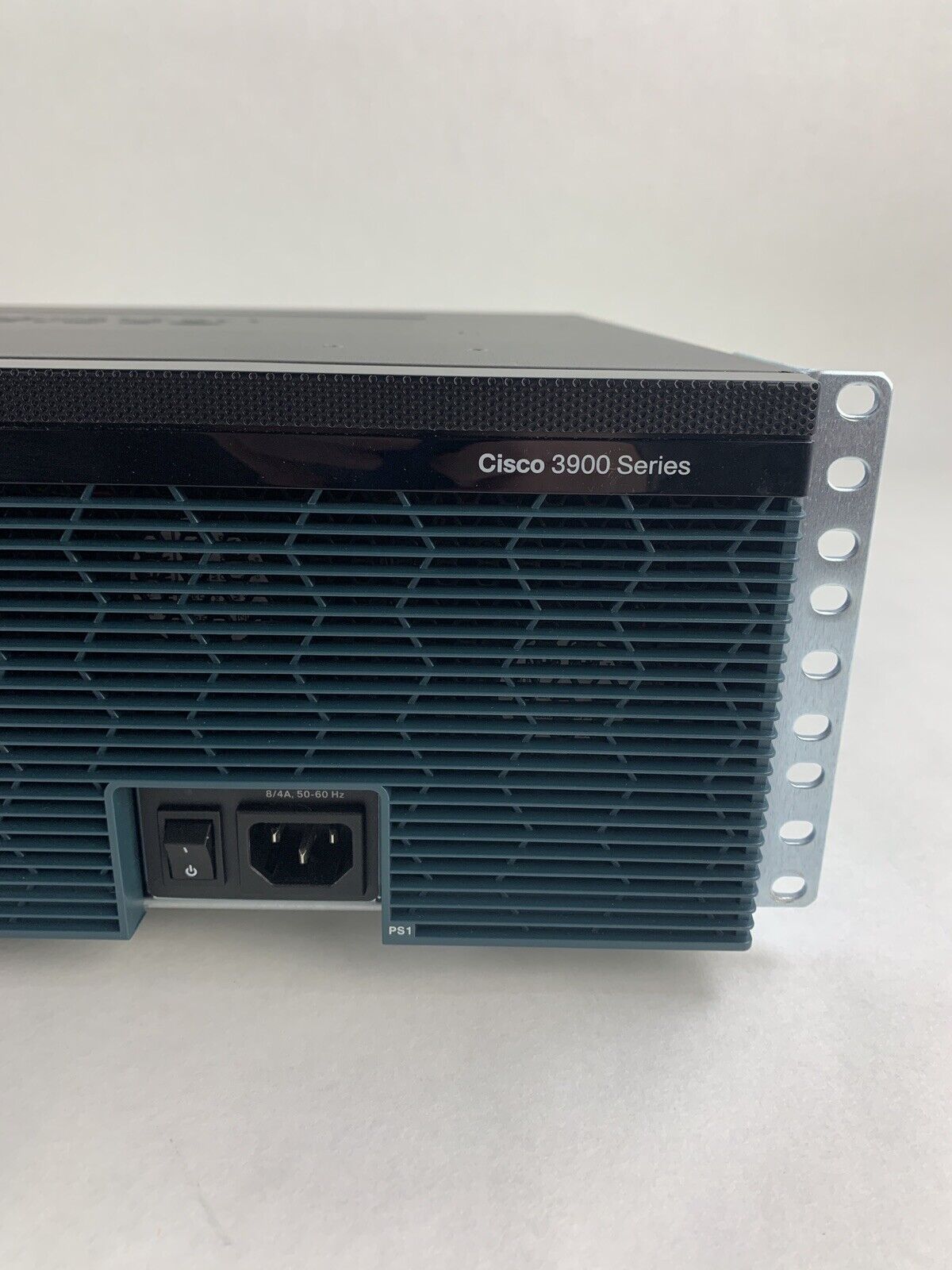Cisco 3900 CISCO3925-CHASSIS V02 Dual Gigabit Integrated Services Router No OS