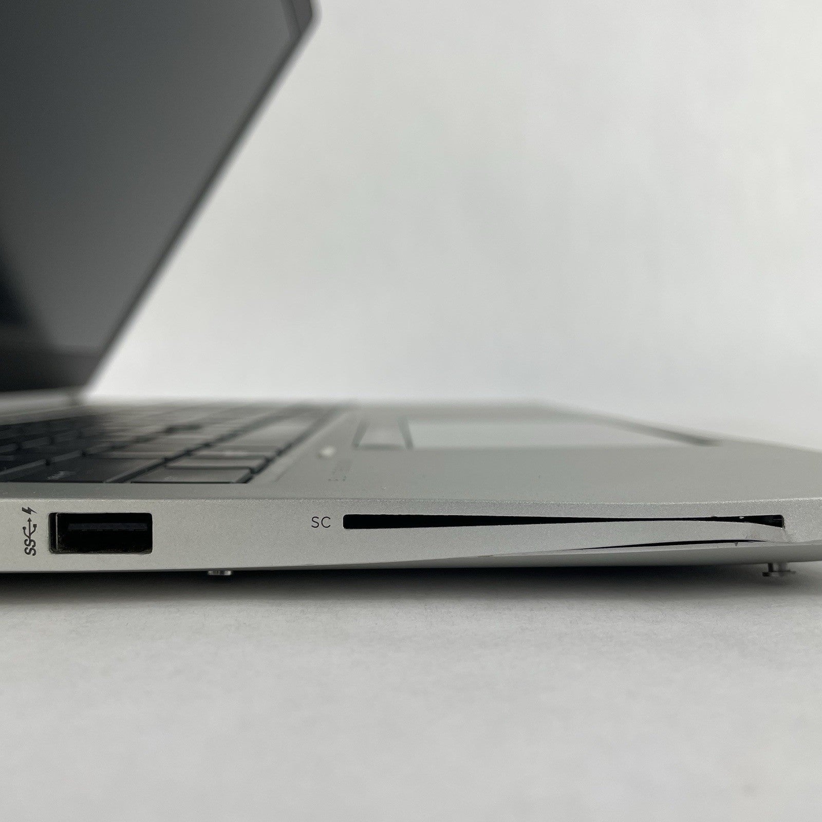 HP EliteBook 850 G6 15.6" i5-8365U 1.60 GHz 8 GB RAM No SSD/OS/AC - Bad SC Slot4