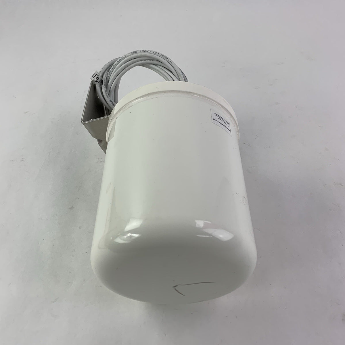 Ventev M6060060MO1D43602 2.4/5 GHz 6 dBi Mimo Omni Antenna - Untested4