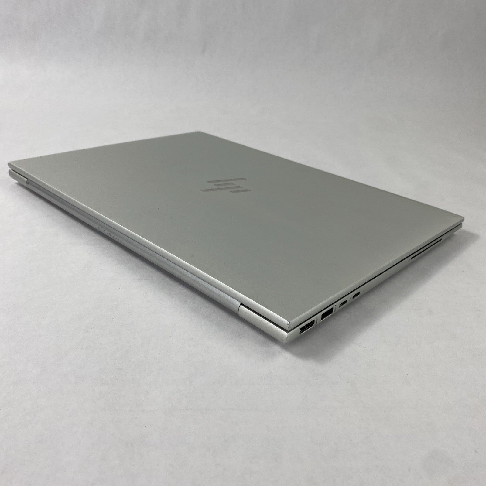 HP EliteBook 860 G9 16" Core i5-1245U 3.96 GHz 32 GB RAM No SSD No OS