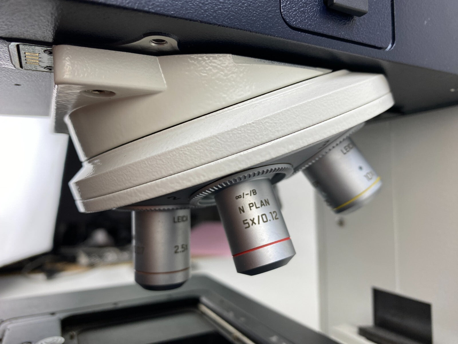 Leica DM6000M Microscope w/ Objectives Power Supplies Clemex Camera