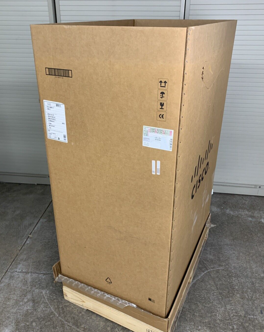 Cisco WS-C6509-V-E Genuine  Chassis W/ 1x Power Supply Box Opened No Faceplate