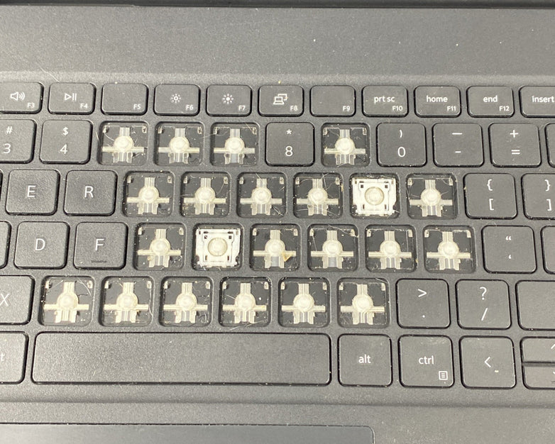 Dell Latitude 3520 Intel Core i5-1135G7 2.40 GHz 16 GB RAM 15.6" No SSD No OS