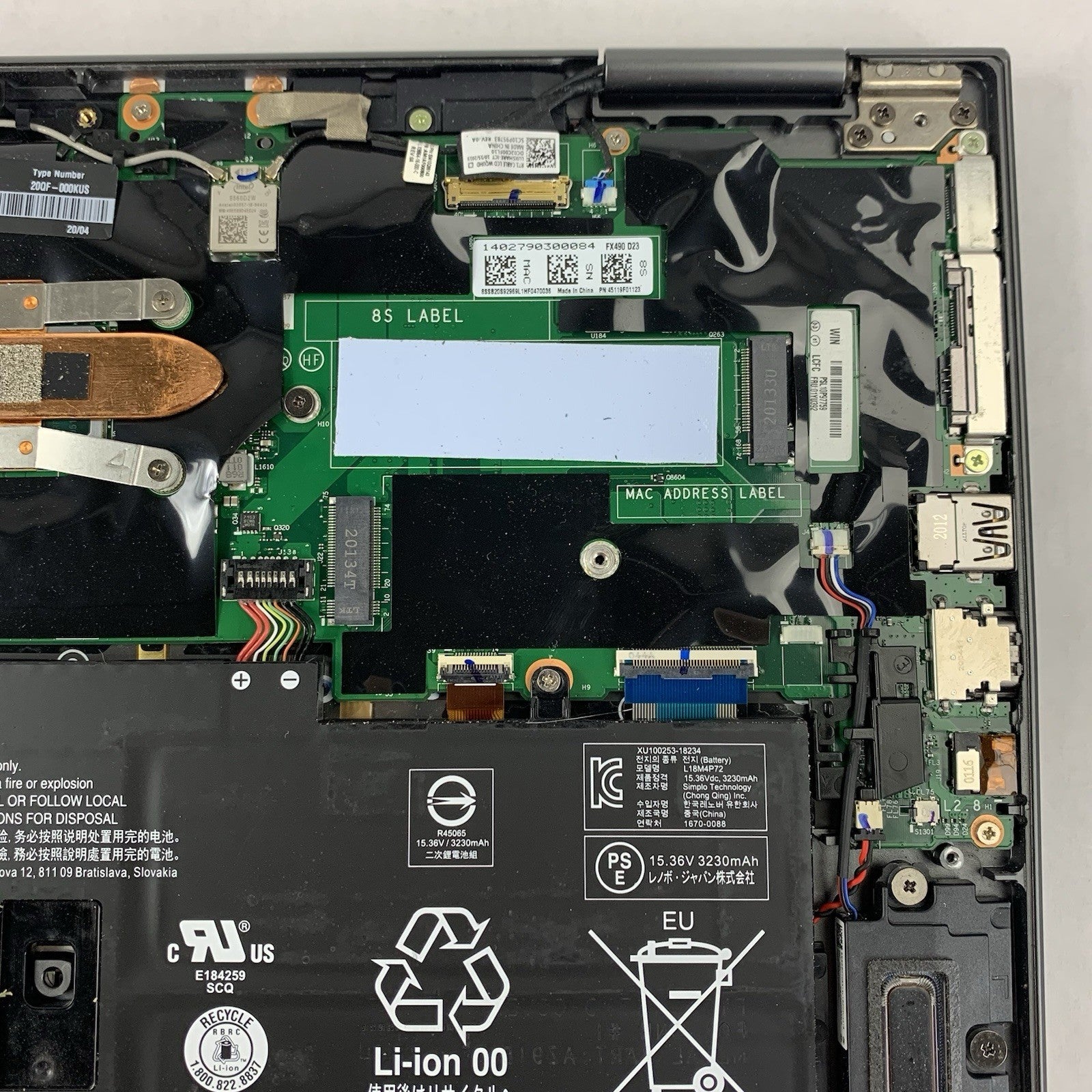 Lenovo ThinkPad X1 Yoga Gen 4 14" Touch i7-8665U 1.90 GHz 16 GB No OS/SSD/AC15