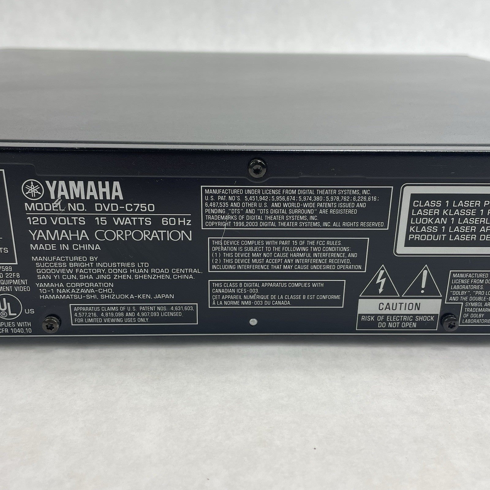 Yamaha  DVD-C750 DVD Player 5-Disc Progressive Scan Natural Sound
