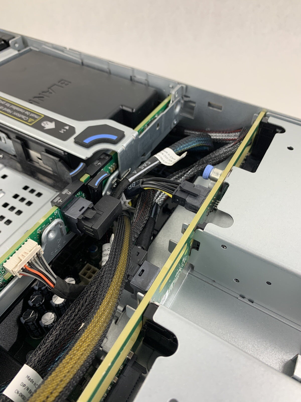 Dell  VxRail S570 Server 2x Gold 5118 2.3 GHz 384 GB RAM HBA330 No OS No HDD