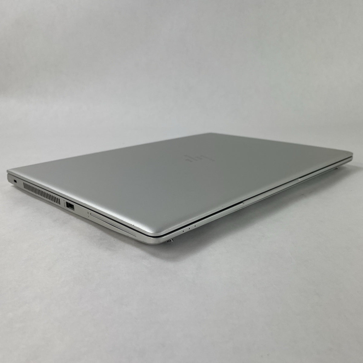HP mt44 14" Ryzen 3 Pro 2300U 2.00 GHz 4 GB RAM No SSD/OS/AC - READ13