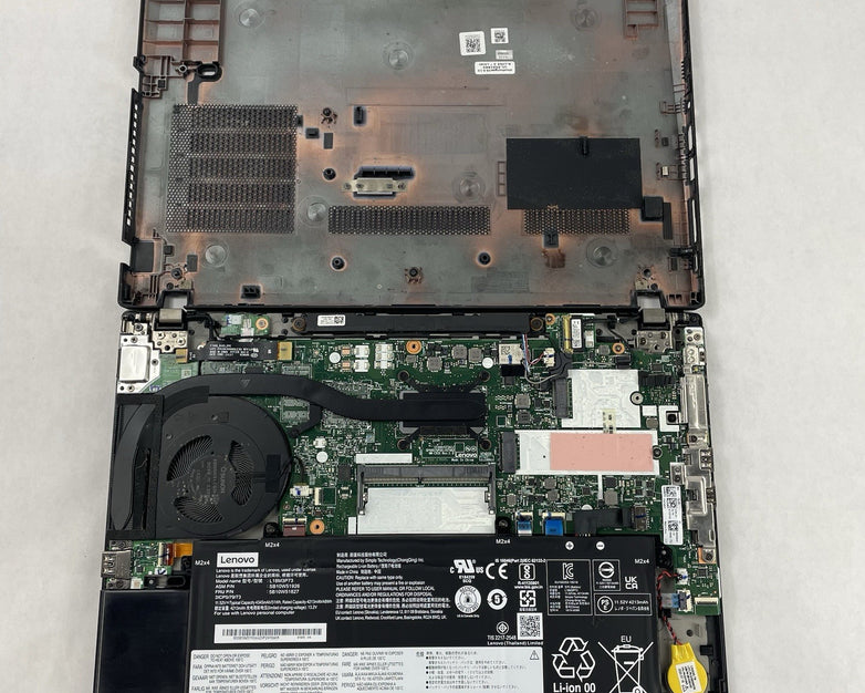 Lenovo ThinkPad T14 Gen1 14" i5-10310U 1.70GHz 8GB RAM No SSD/OS/AC - Bad Corner