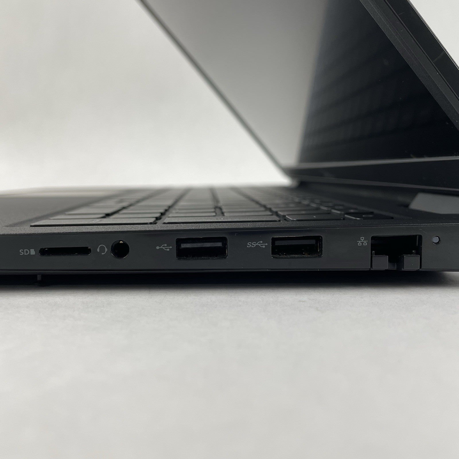 Dell Latitude 3520 15.6" i5-1145G7 2.60 GHz 8 GB RAM No SSD/OS/AC5