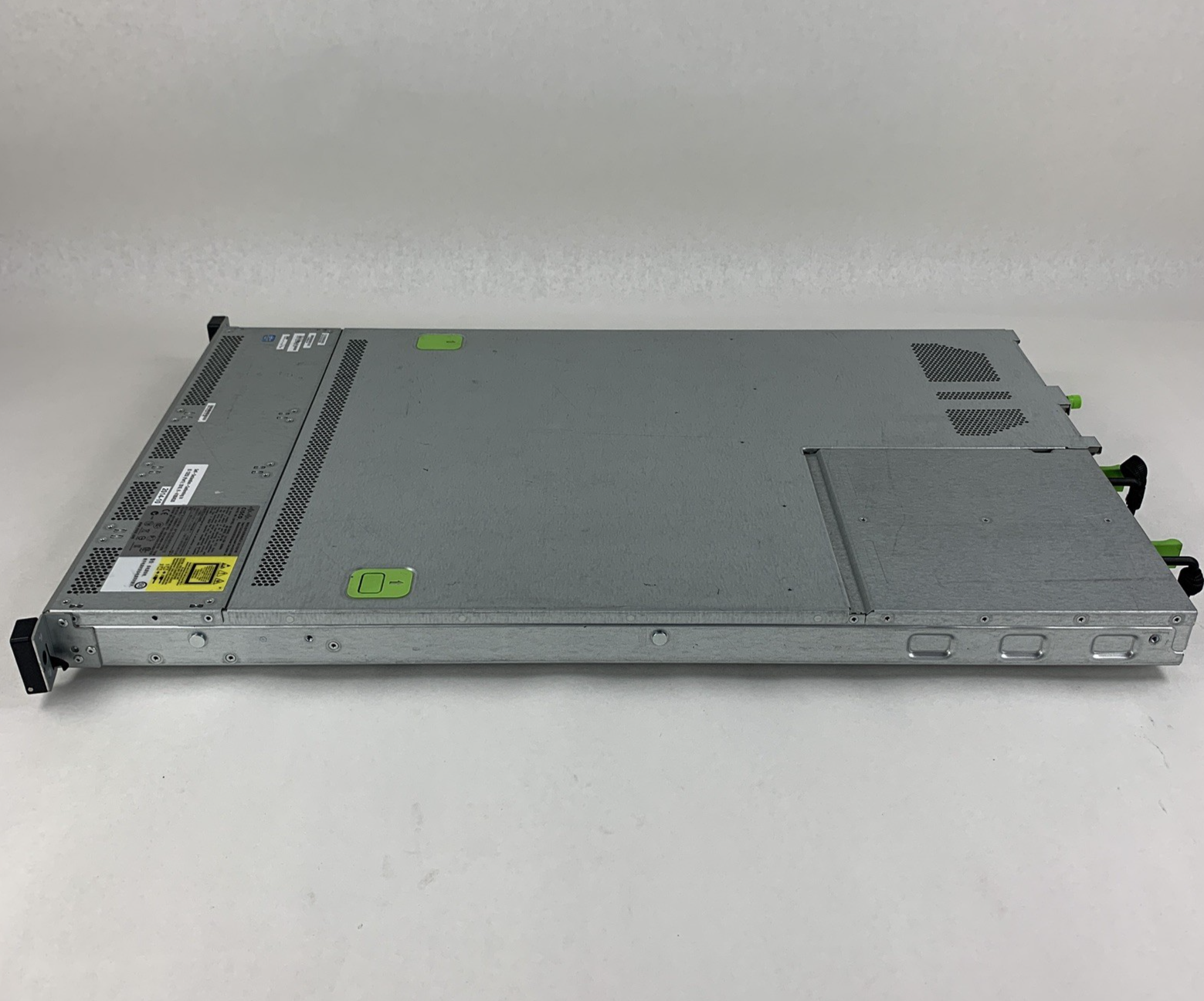 Cisco UCSC-C220-M3SBE Server 2x Xeon E5-2609 2.4 GHz 64 GB RAM No OS No HDD
