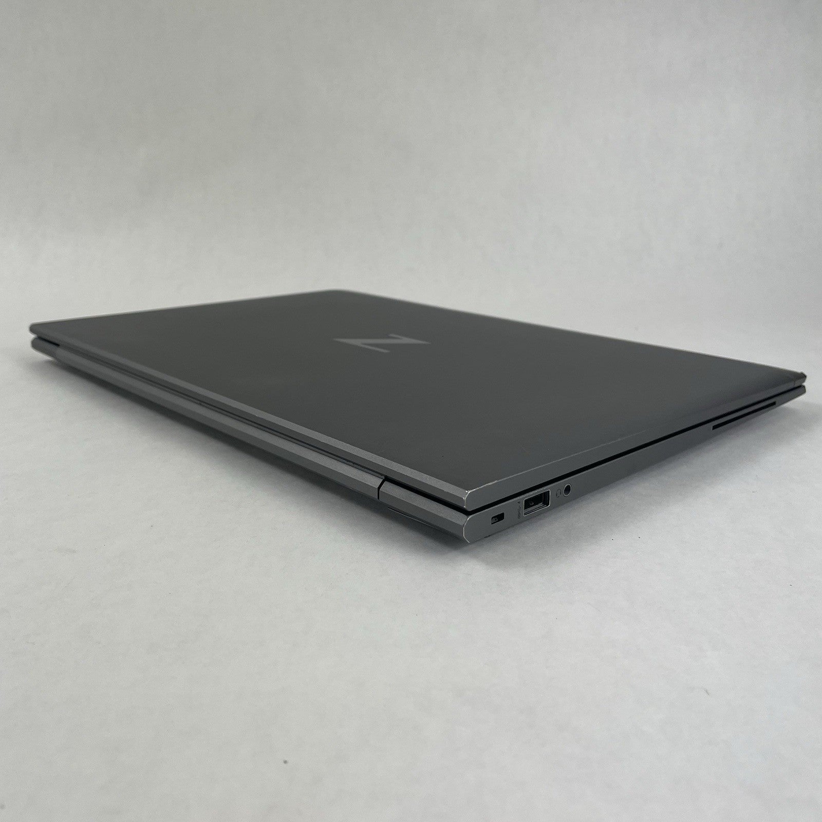 HP ZBook FireFly 15 G8 15.6" i7-1165G7 2.8GHz 16GB RAM No SSD/OS/AC - Bad Corner10