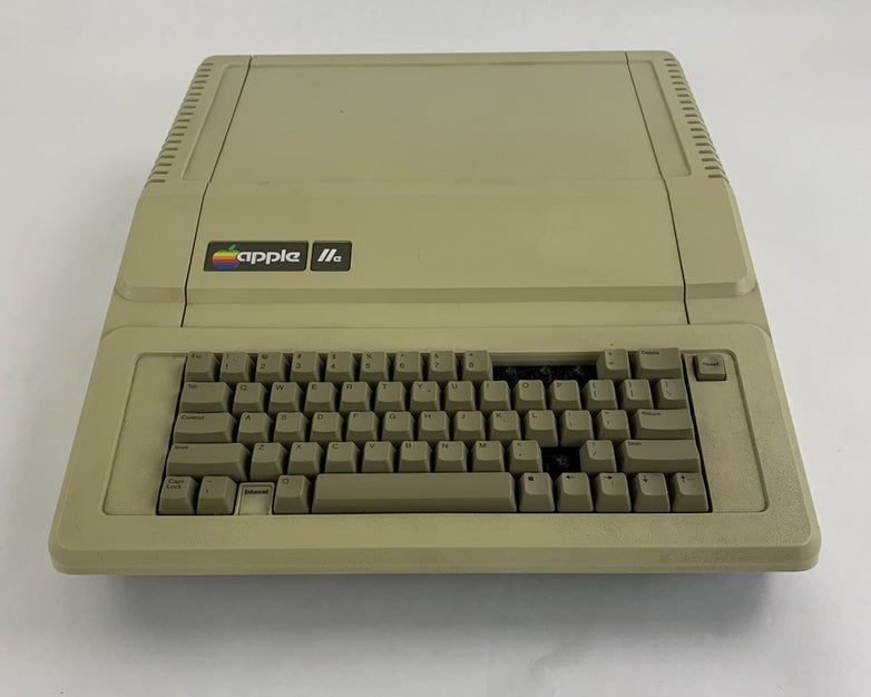 Apple IIe A2S2064 Vintage Personal Computer - Tested Missing Keys