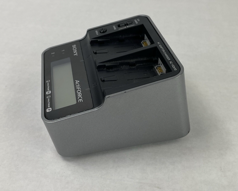 Sony Actiforce AC-VQH10 Dual Battery AC Adaptor Charger