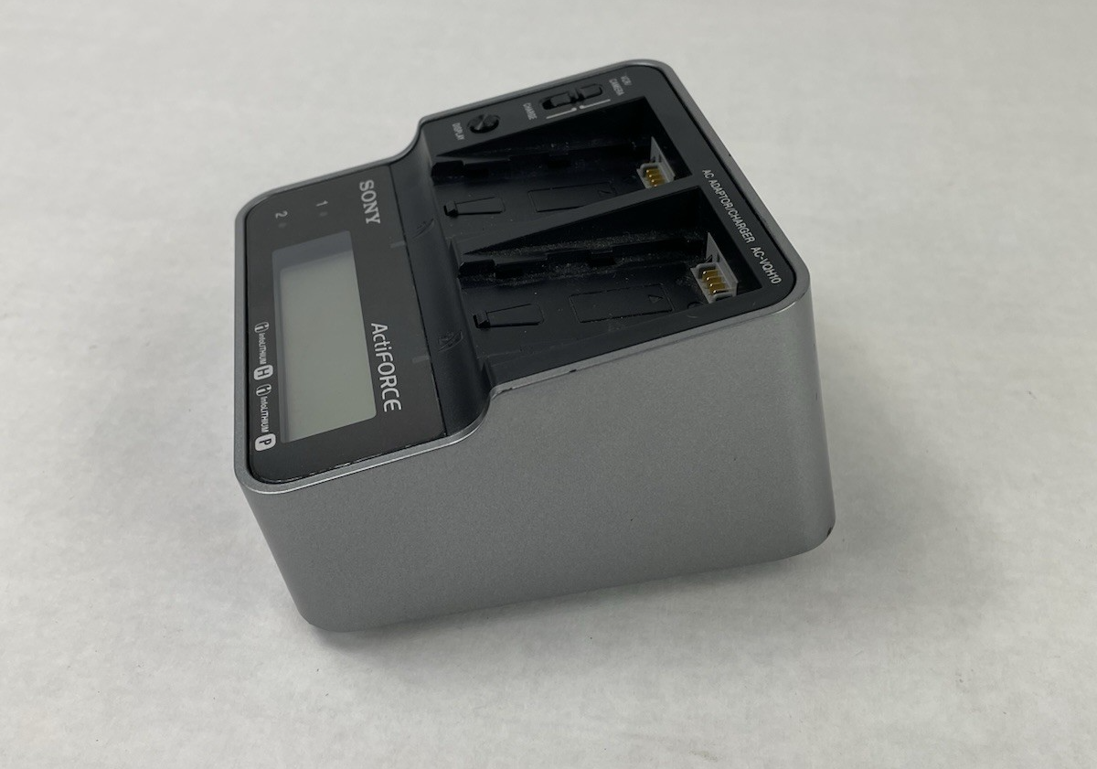 Sony Actiforce AC-VQH10 Dual Battery AC Adaptor Charger