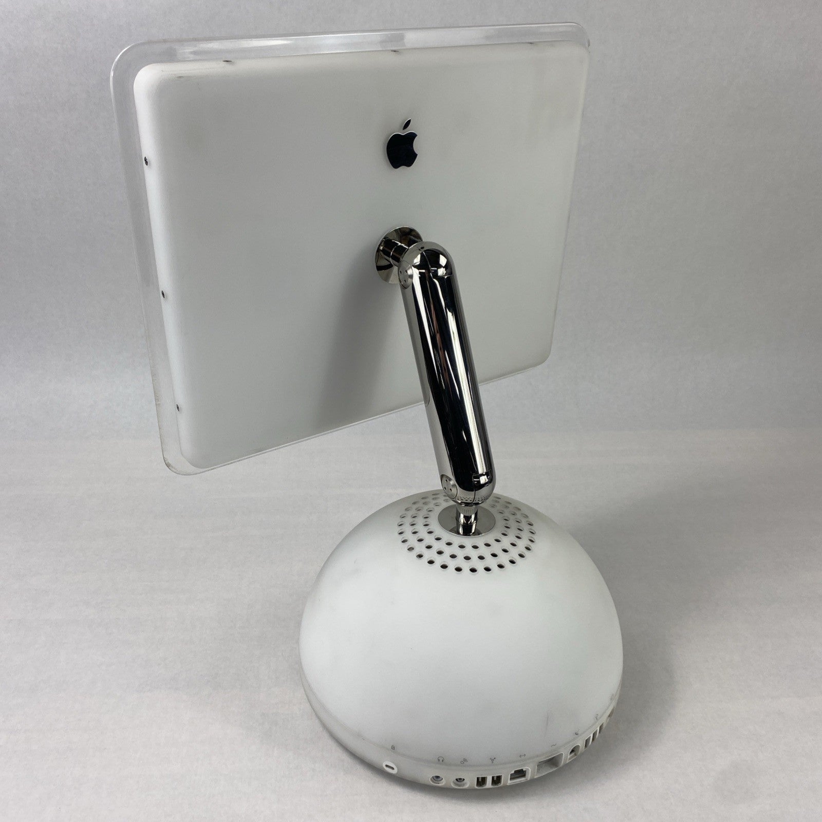 Apple M6498 iMac G4 / 800 15" 2002 PowerPC G4 2.10 GHz 768 MB RAM No HDD No OS