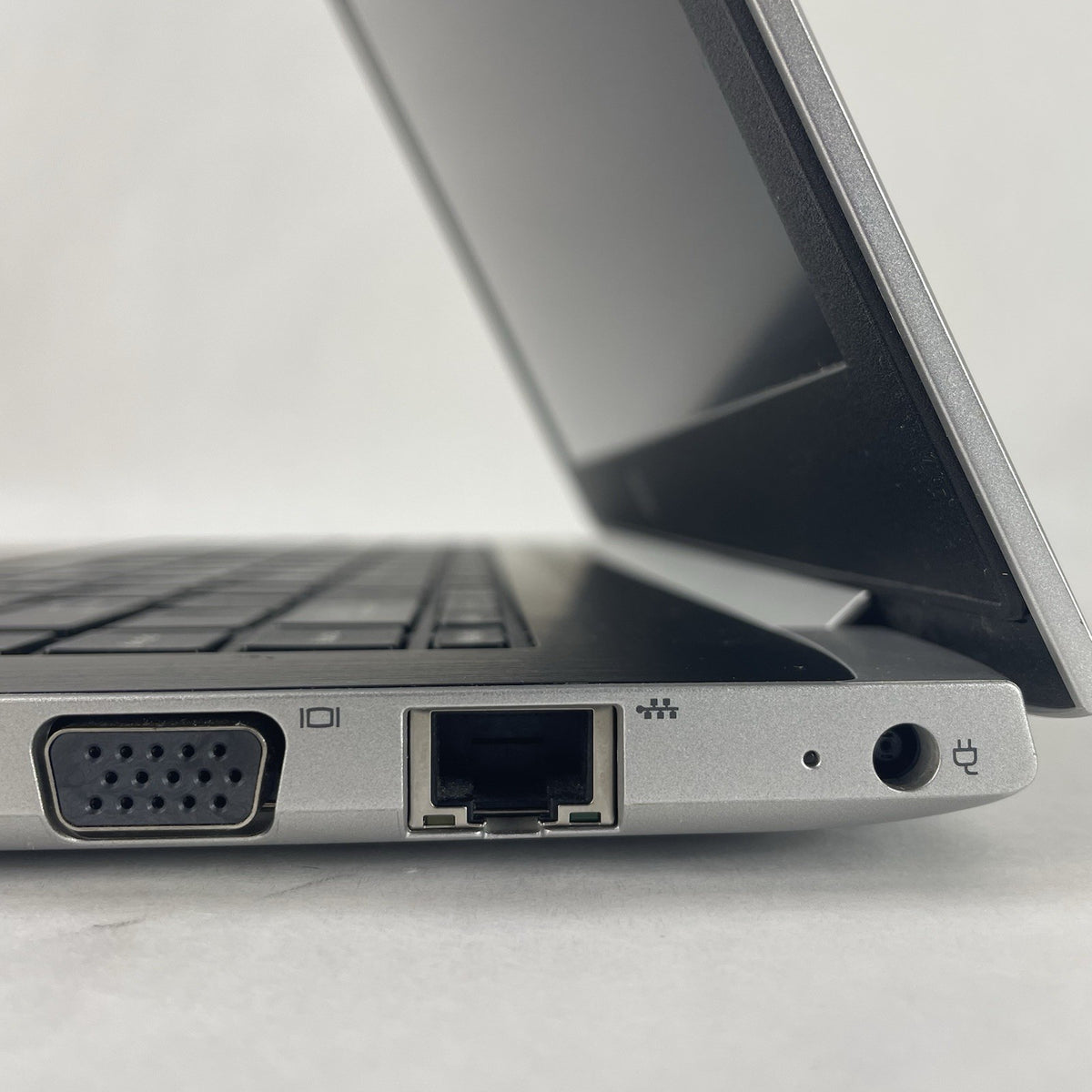 HP mt21 14" Celeron 3867U 1.80 GHz 4 GB RAM No SSD/OS/AC - USB9