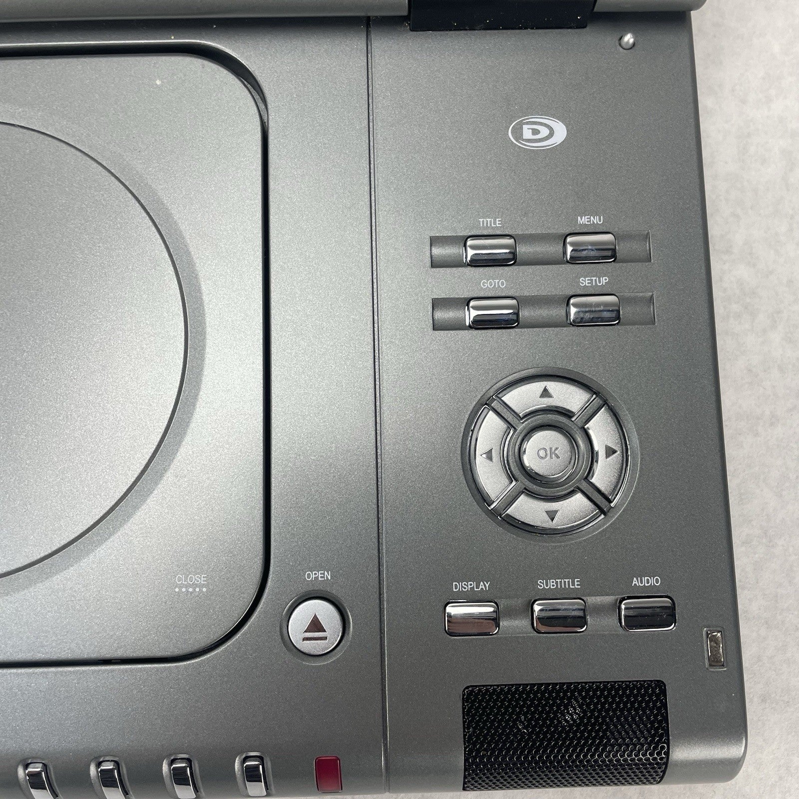Durabrand PDV-709 Portable DVD Player 9 Inch Screen Gray Black Untested12