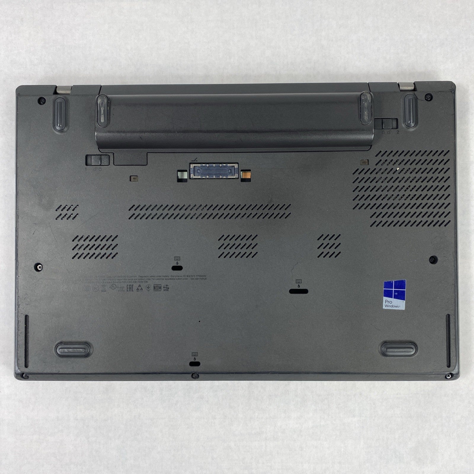 Lenovo ThinkPad T460 Intel Core i5-6300U 2.40 GHz 8 GB RAM 14" No HDD No OS