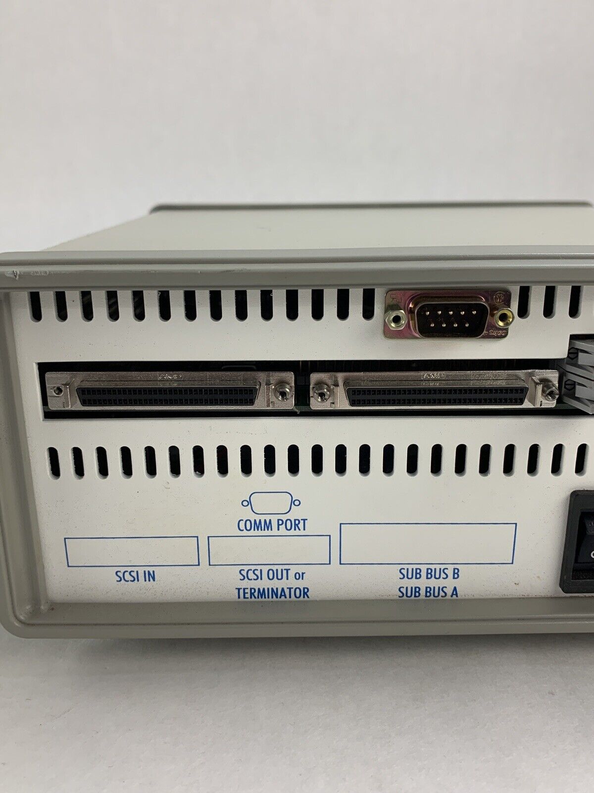 TMI Corporation Master Controller SCSI Comm 265V Power Tested