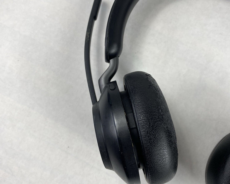 Jabra Evolve2 65 Stereo USB-C Wireless Stereo Headset w/ Dongle and Case Tested