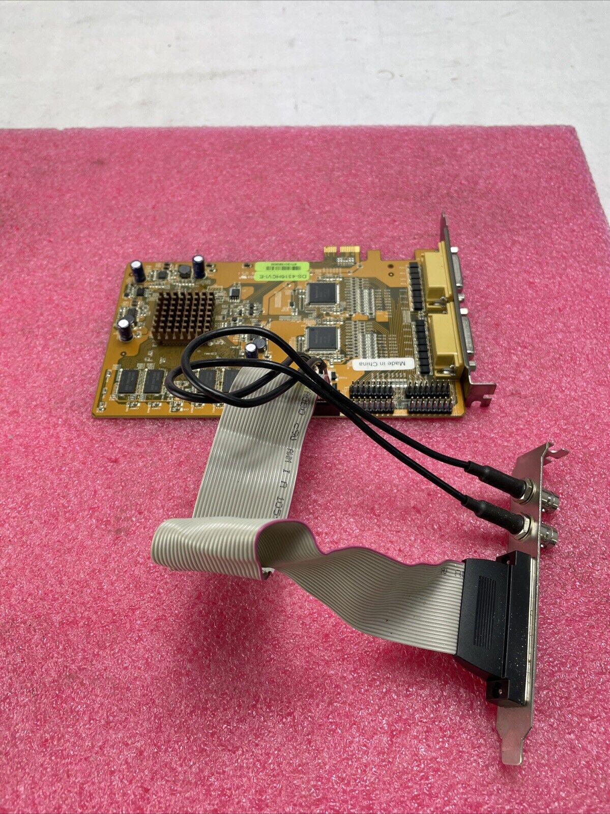 New Hikvision DS-4316HCVI-E 16-Channel Video Audio Capture PCIe DVR NVR & Cables