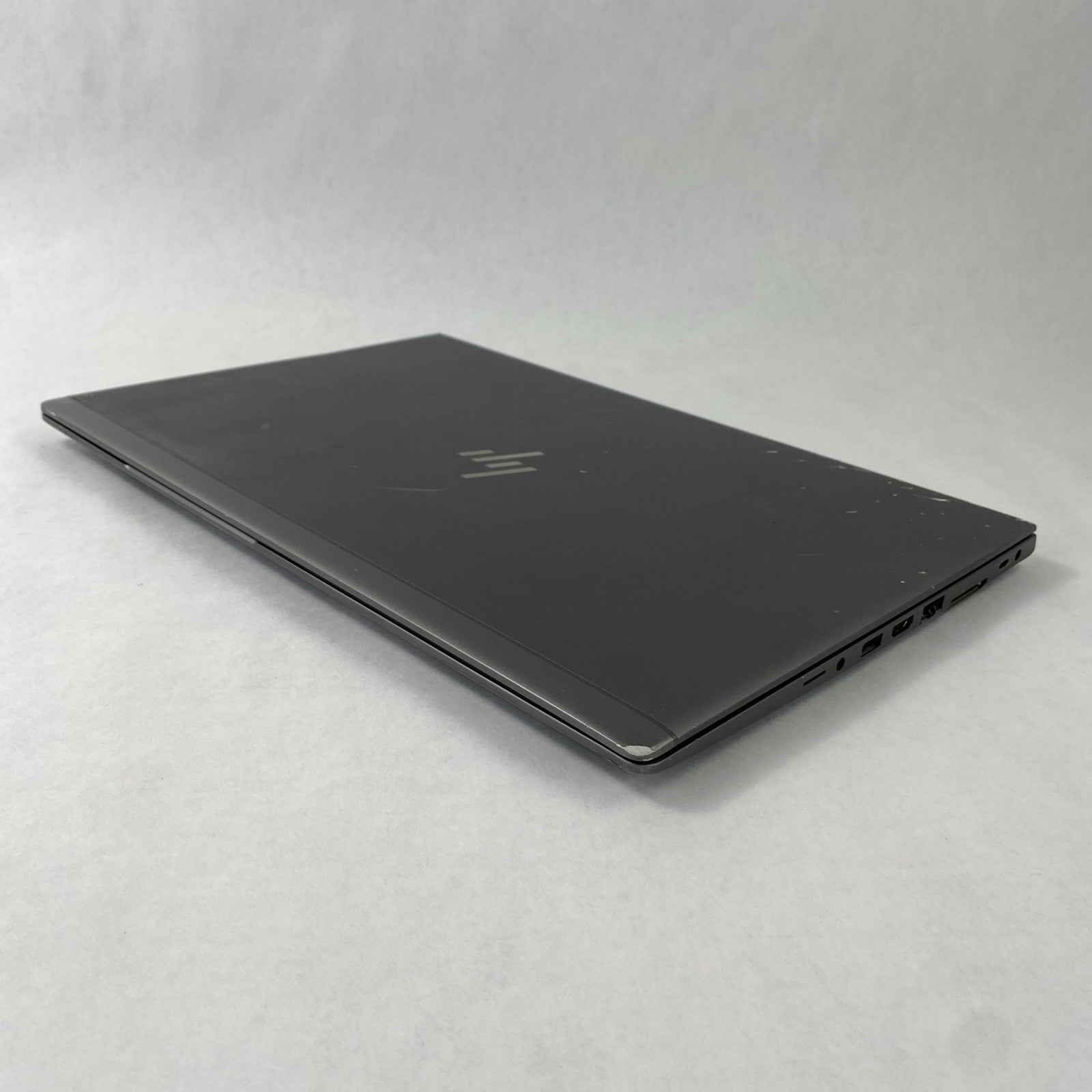 HP ZBook 15u G6 15.6" Touch Core i7-8565U 1.80 GHz 16 GB RAM No HDD No OS