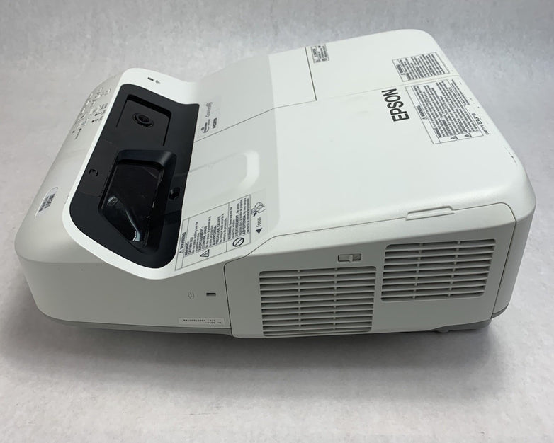 Epson PowerLite 695Wi H740A LCD Lamp Projector 2666 Lamp Hours - No Remote