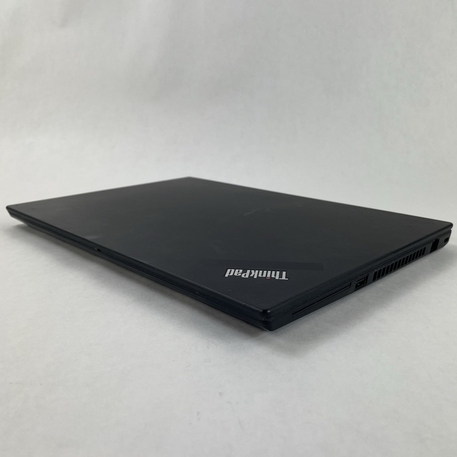 Lenovo ThinkPad T14 Gen1 14" i5-10310U 1.70GHz 8GB RAM No SSD/OS/AC - Bad Corner11