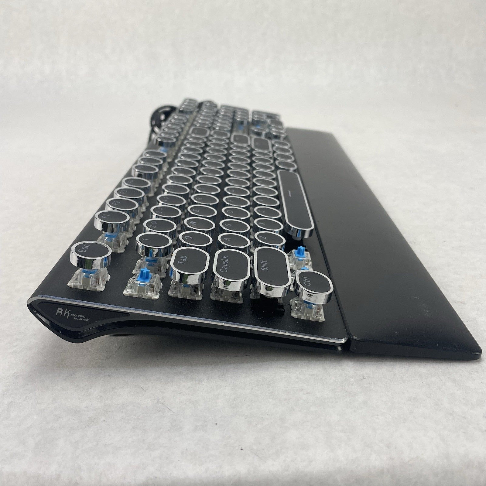 Royal Kludge RK S108-X RGB Wired Mechanical Gaming Typewriter Keyboard Tested5