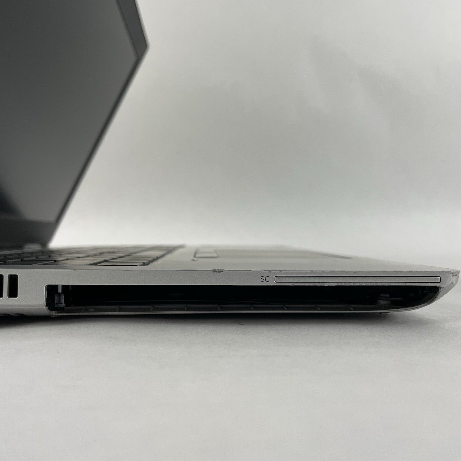 HP ProBook 650 G5 15.6" i5-8265U 1.60 GHz 8 GB RAM No SSD/OS/AC/Batt - Scratched4