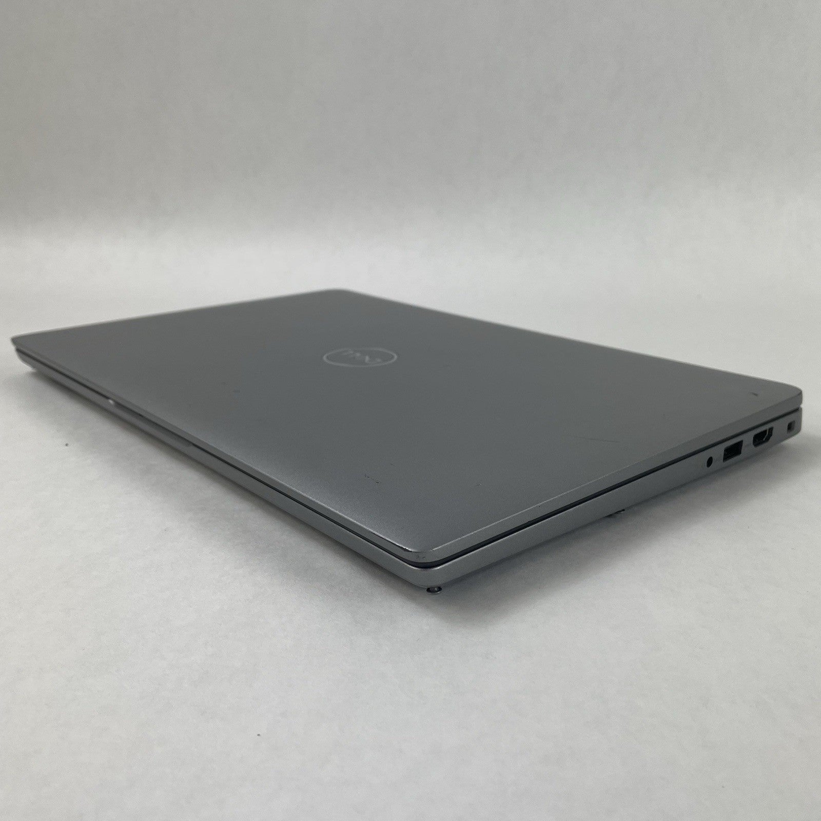 Dell Latitude 5440 14" i5-1345U 4.35 GHz 8 GB RAM No SSD/OS/AC - Bad Bottom8