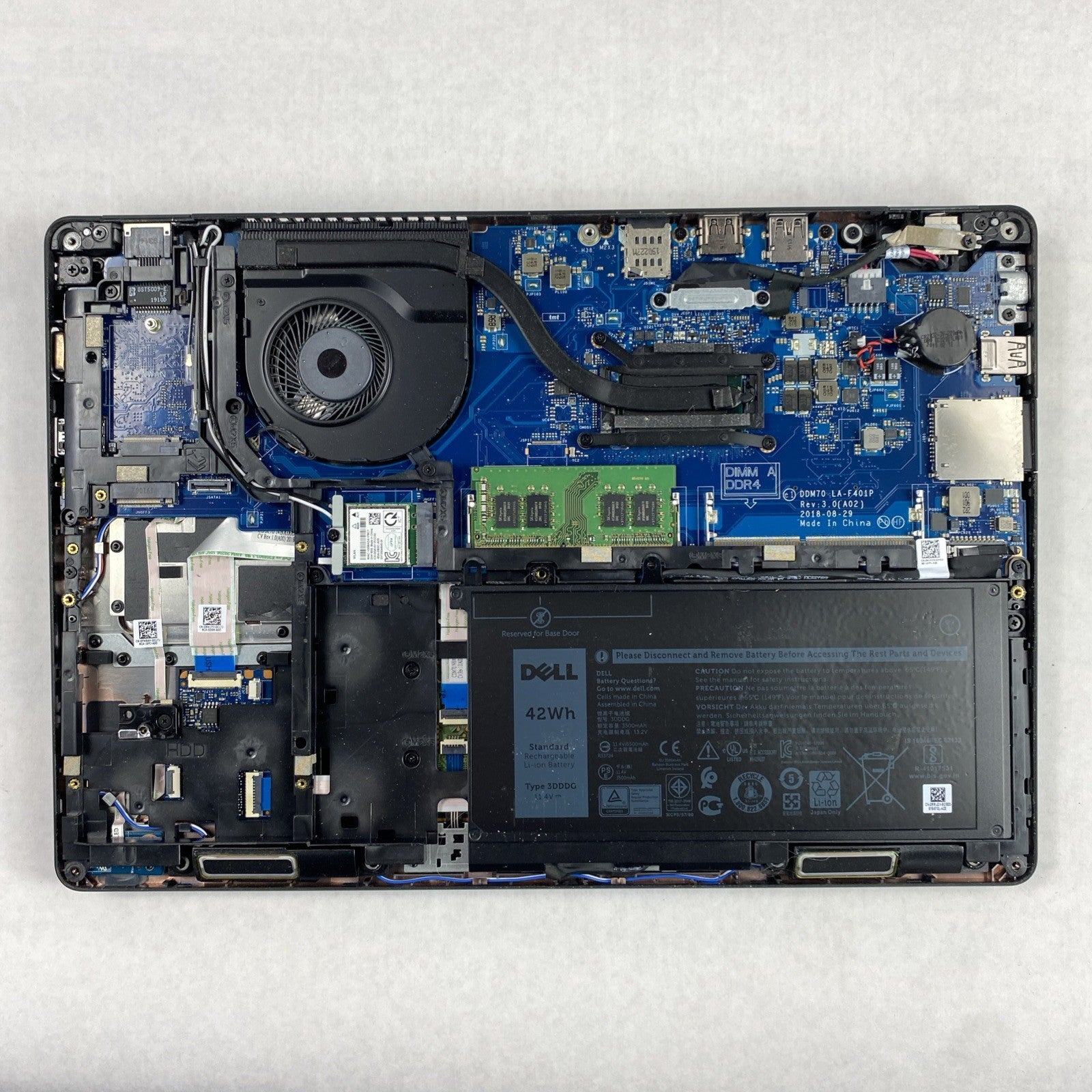 Dell Latitude 5490 Core i3-8130U 2.20 GHz 8 GB RAM 14" No HDD No OS