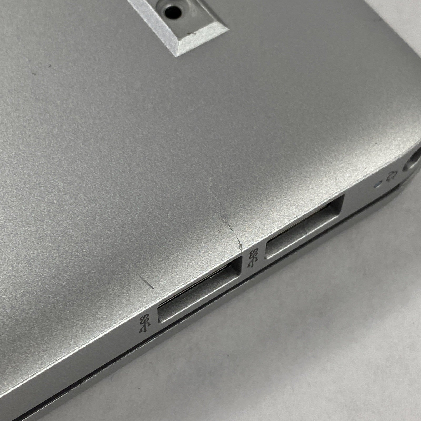 HP Laptop 15-dy1043dx 15.6" Touch Core i5-1035G1 1.00 GHz 16 GB RAM No SSD No OS