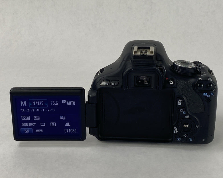Canon DS126311 Camera EFS 18-55mm Macro 0.25m/0.8ft Zoom Lens w/Battery and Dock