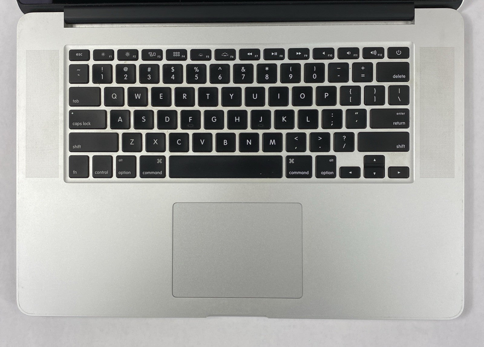 Apple MacBook Pro A1398 2013 Retina 15" 2.40 GHz i7 8GB RAM 250GB SSD os10.15.7