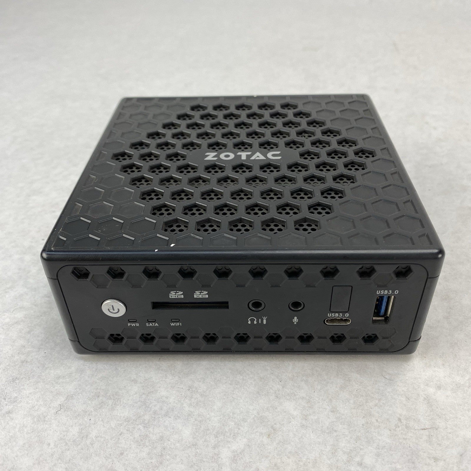 Zotac ZBOX-C1323NANO Micro Celeron C3150 1.6GHz 8GB RAM No HDD/OS/AC - No Bottom1