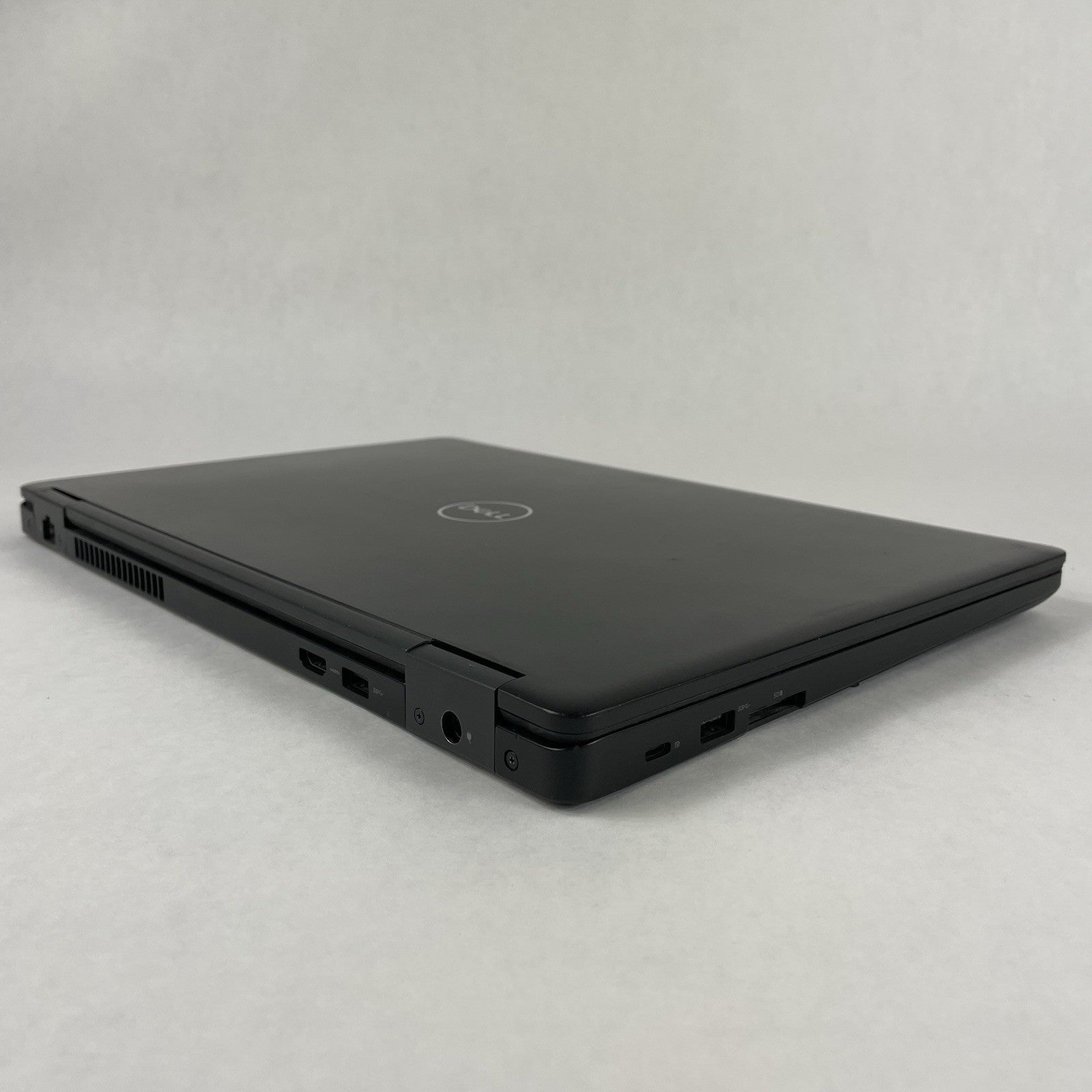 Dell Latitude 5590 15.6" i5-8250U 1.60 GHz 8 GB RAM No SSD/OS/AC/Batt- Bad Front14