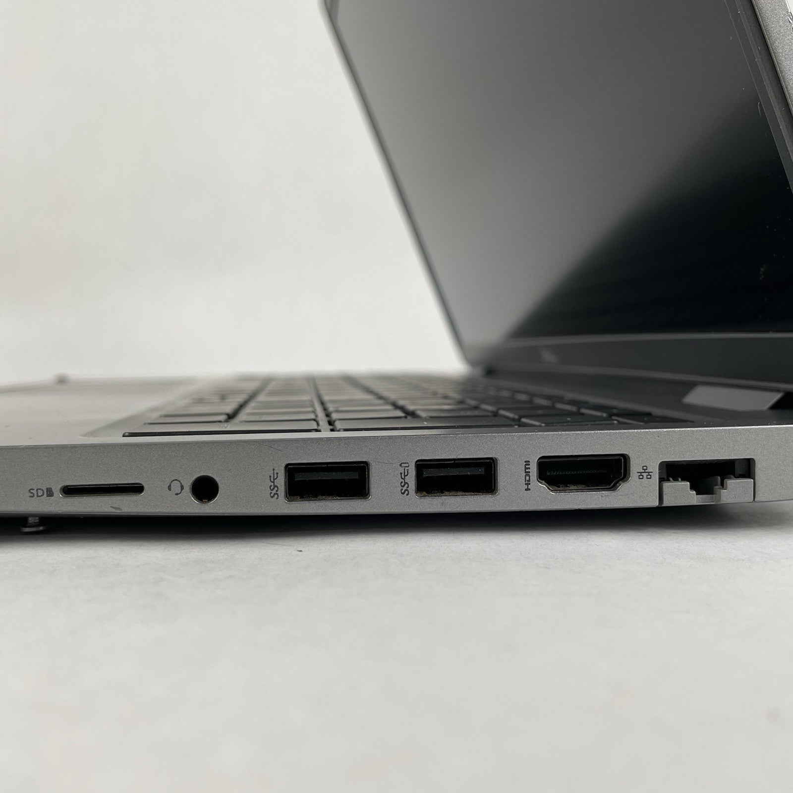 Dell Latitude 5520 15.6" i5-1135G7 2.40 GHz 8 GB RAM No SSD/OS/AC/Batt - READ7