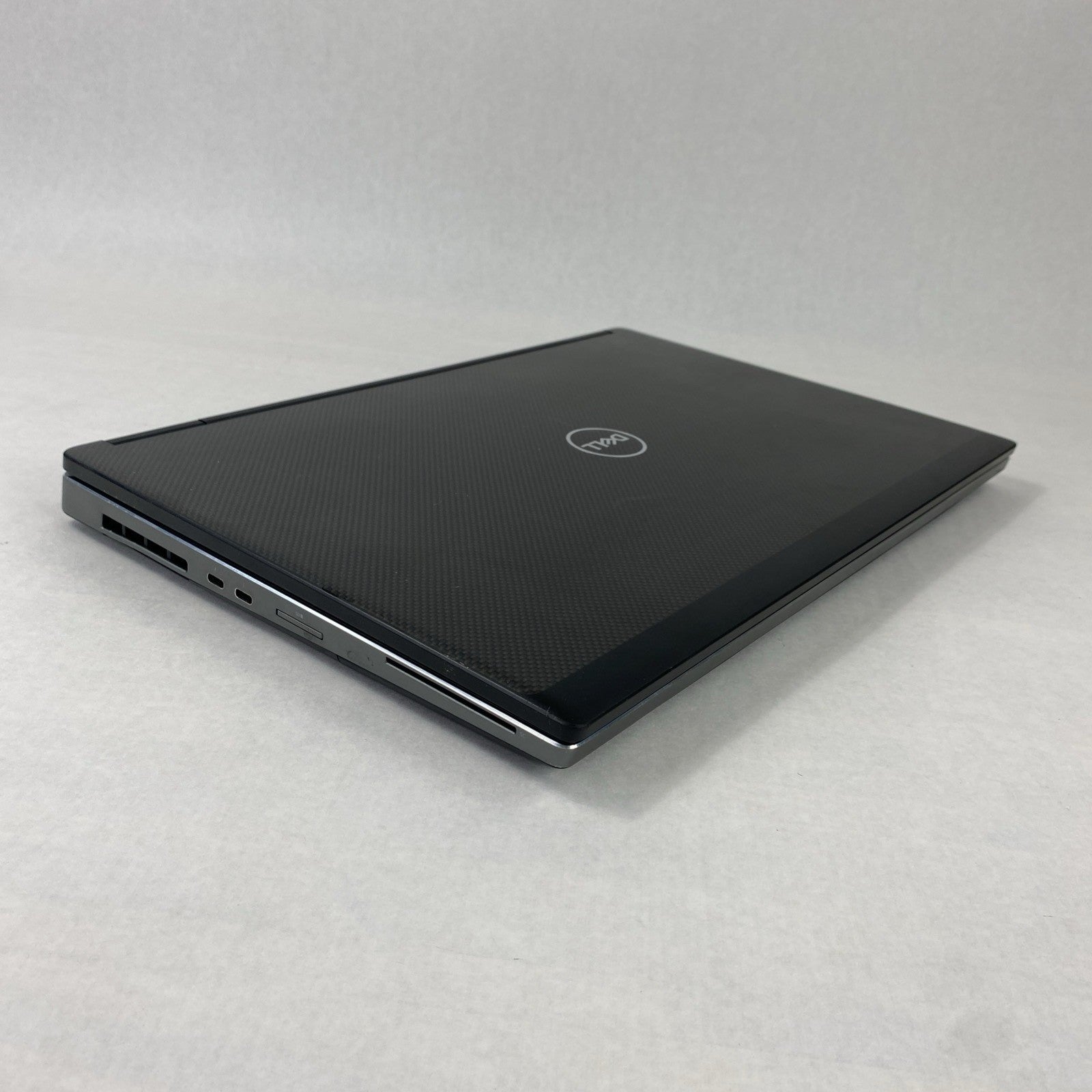 Dell Precision 7730 Intel Xeon E-2176M 2.70 GHz 8 GB RAM 17.3" No HDD No OS