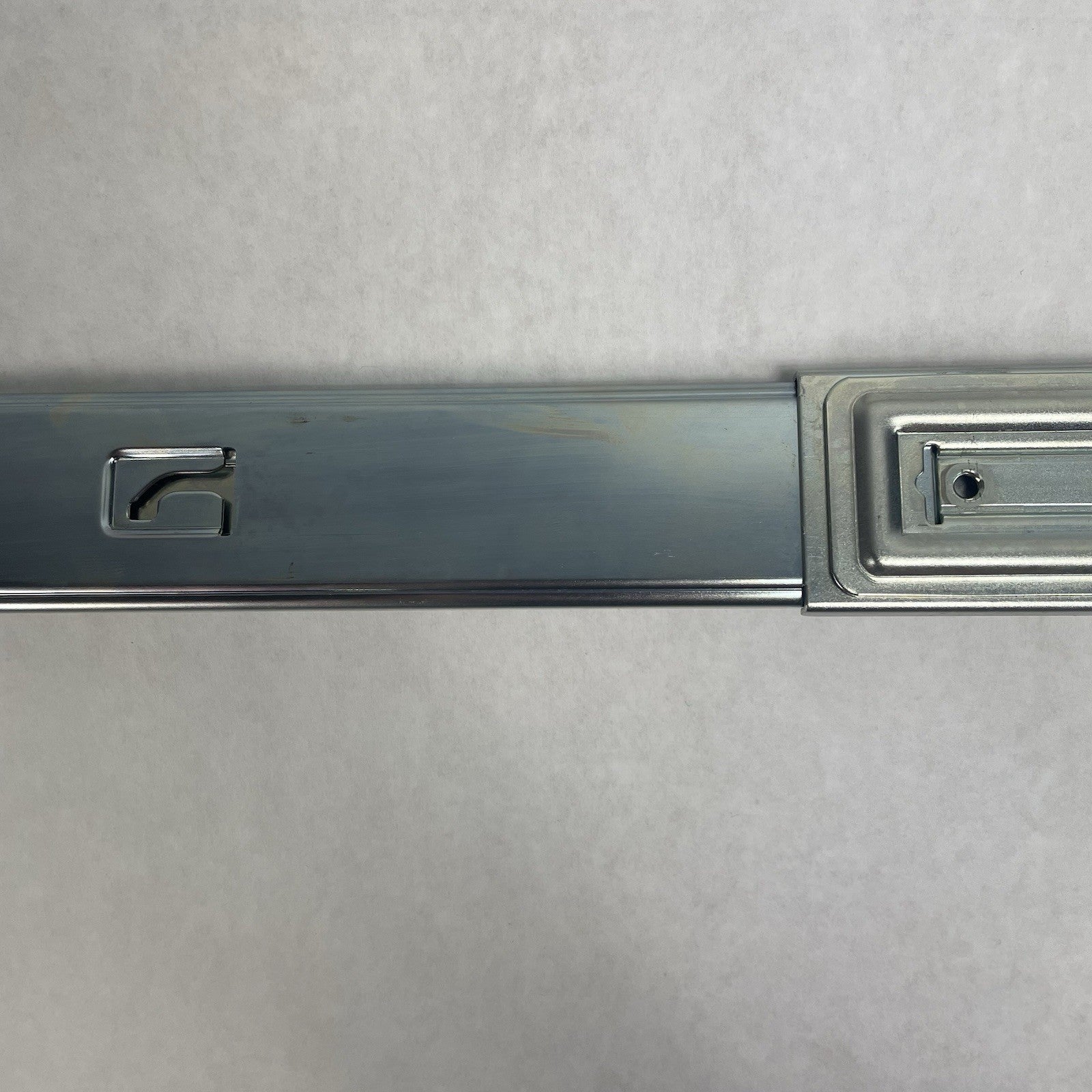 IBM Server Rail Kit 00D9374 00D93753  Left & Right