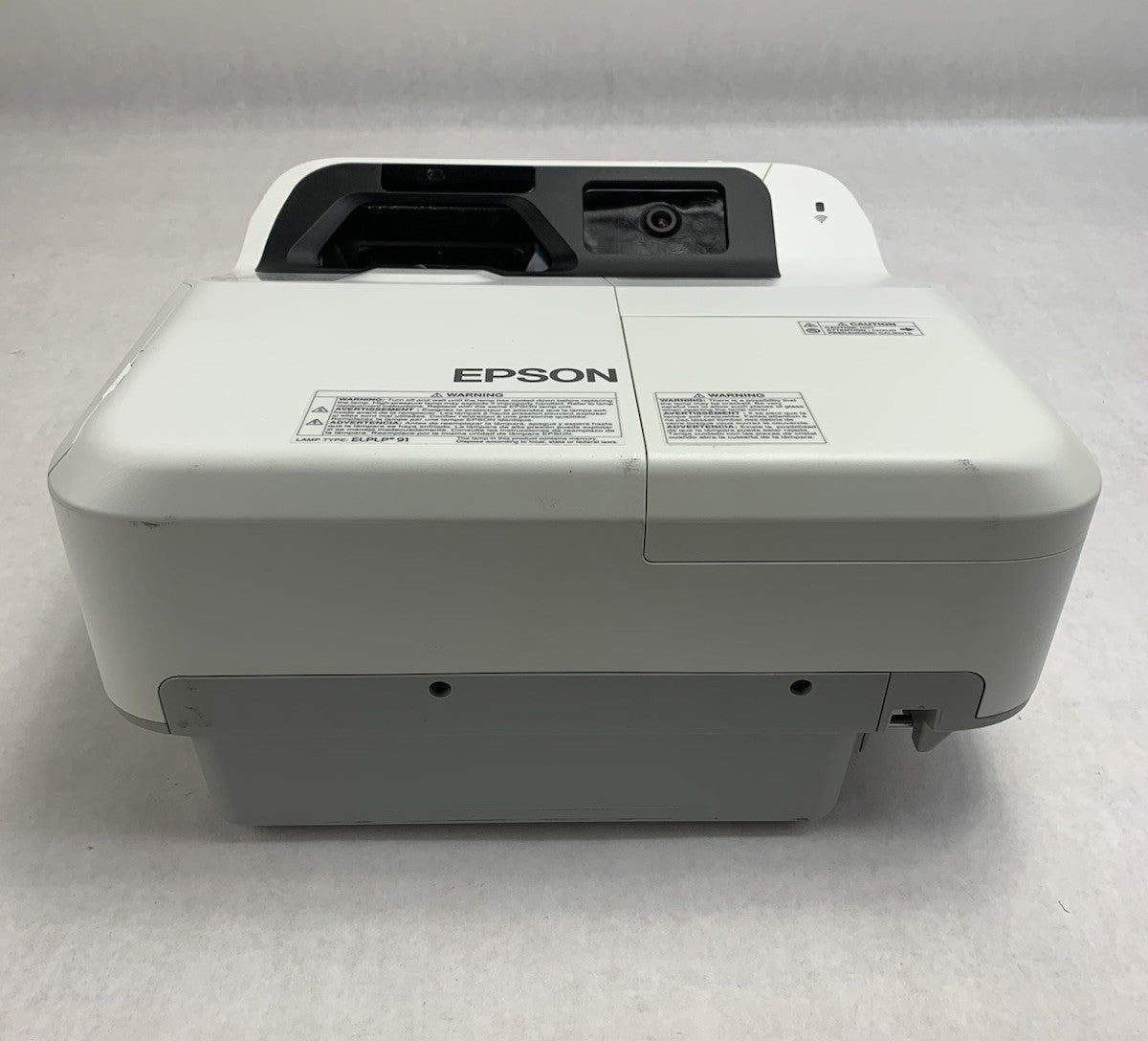 Epson PowerLite 695Wi H740A LCD Lamp Projector 3267 Lamp Hours - No Remote1