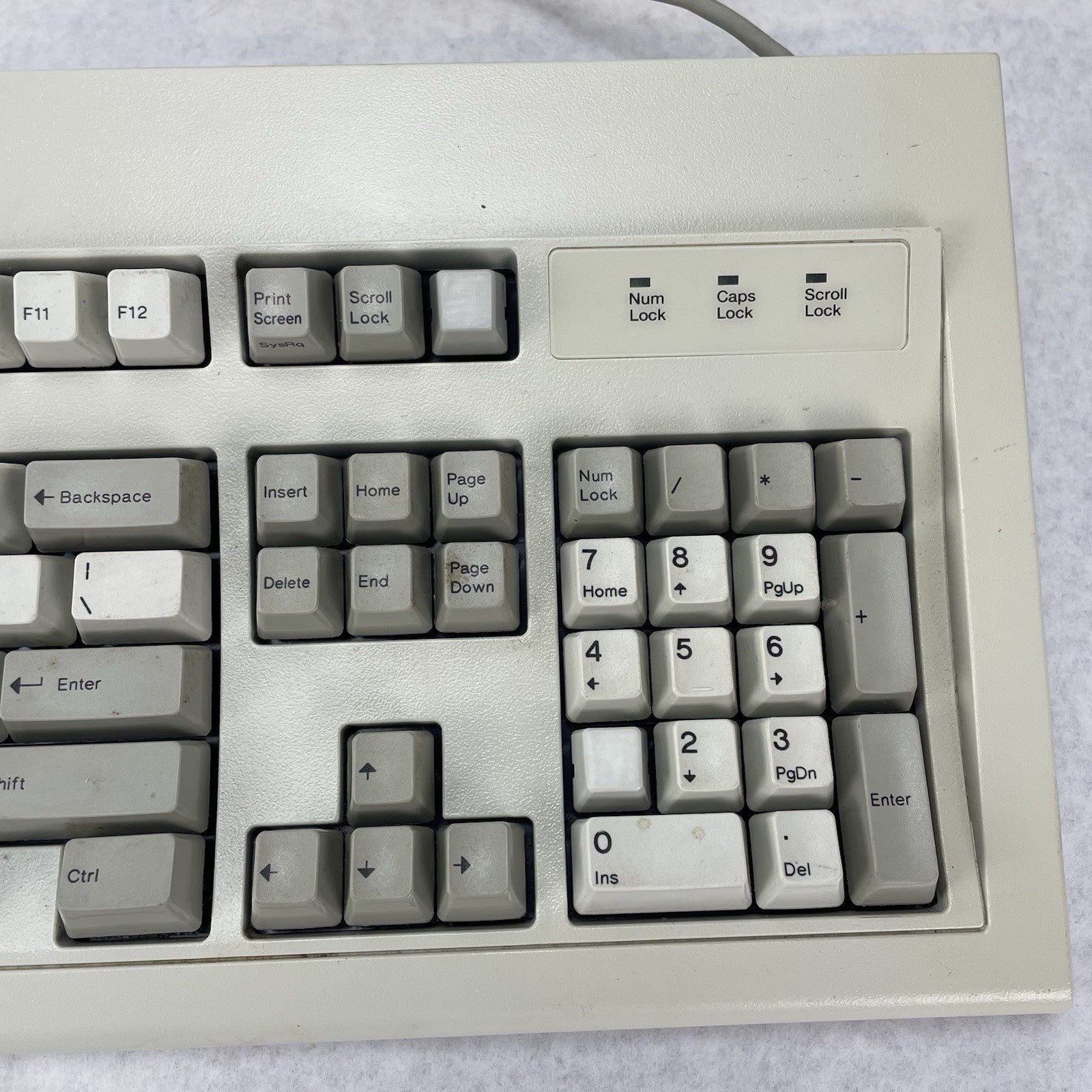 1995 IBM Model M Clicky Mechanical Keyboard 92G7453 Parts Broken Spacebar4
