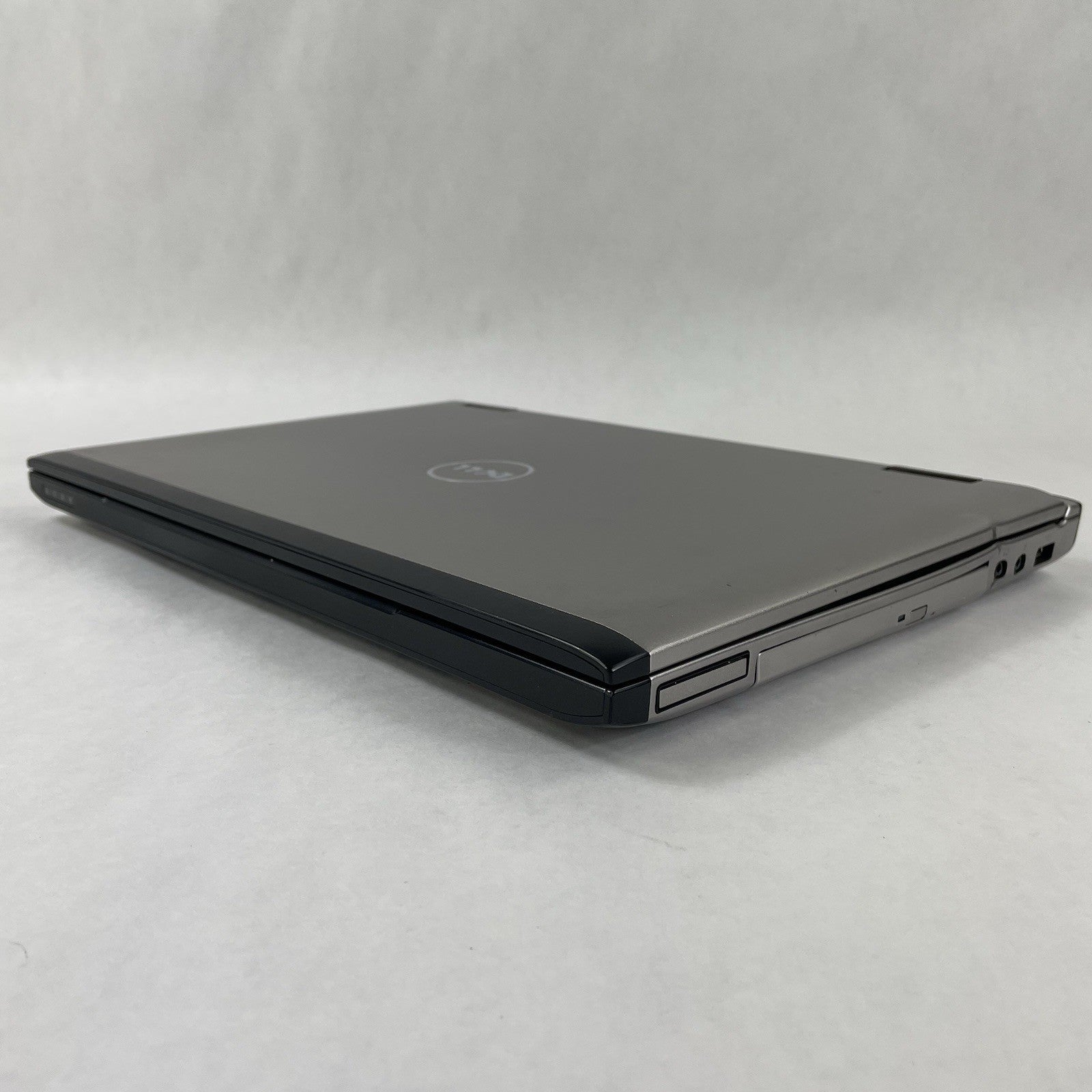 Dell Vostro 3550 15.6" i3-2310M 2.10 GHz 4 GB RAM No SSD/OS/AC/Battery - Dents11